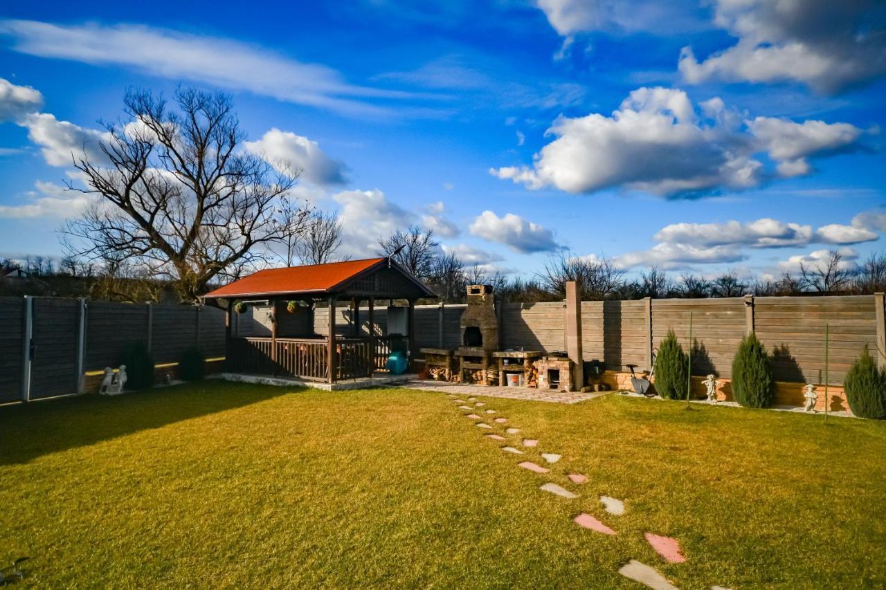 Pensiunea Caro Deva Exterior photo